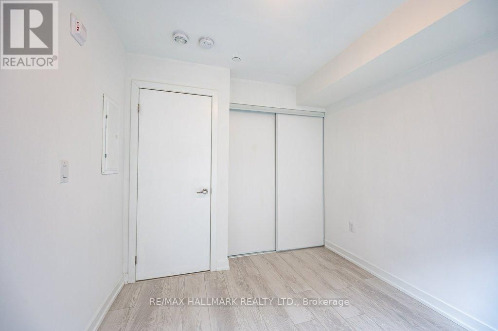 9 - 3566 COLONIAL DRIVE Image 9