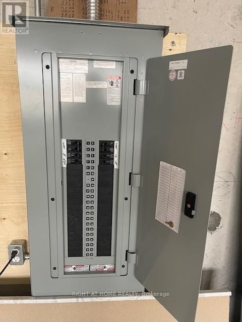 28 - 3265 CARDING MILL TRAIL Image 16