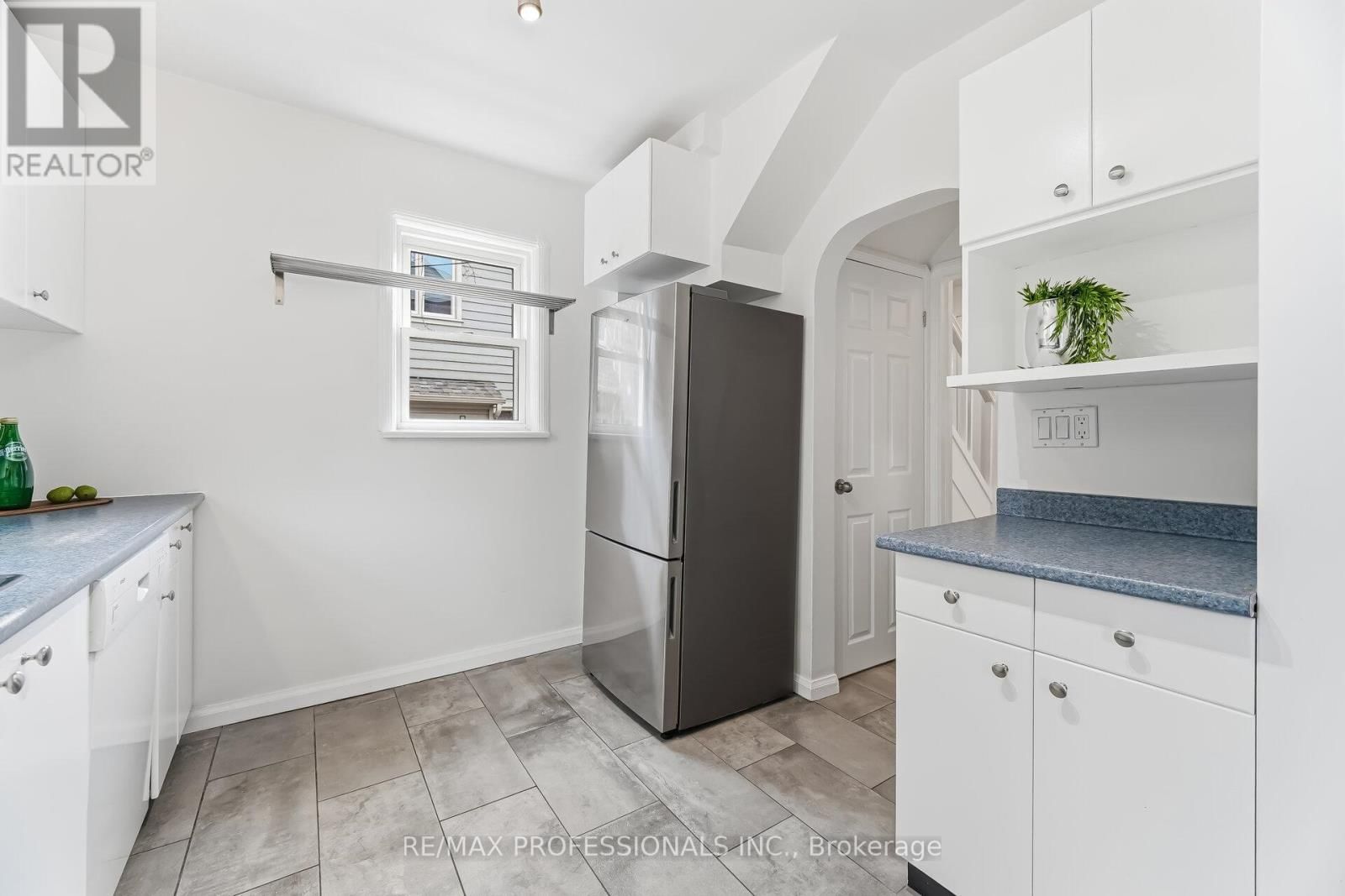 15 TWENTY-SEVENTH STREET Image 13