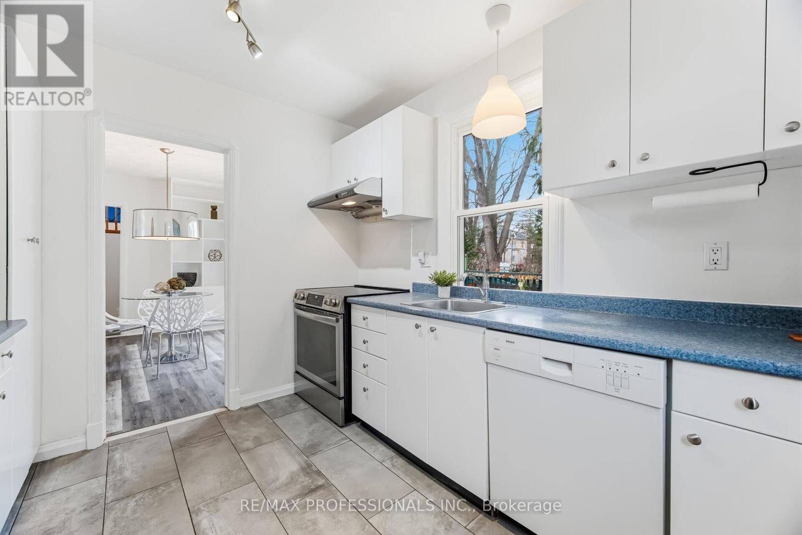 15 TWENTY-SEVENTH STREET Image 14