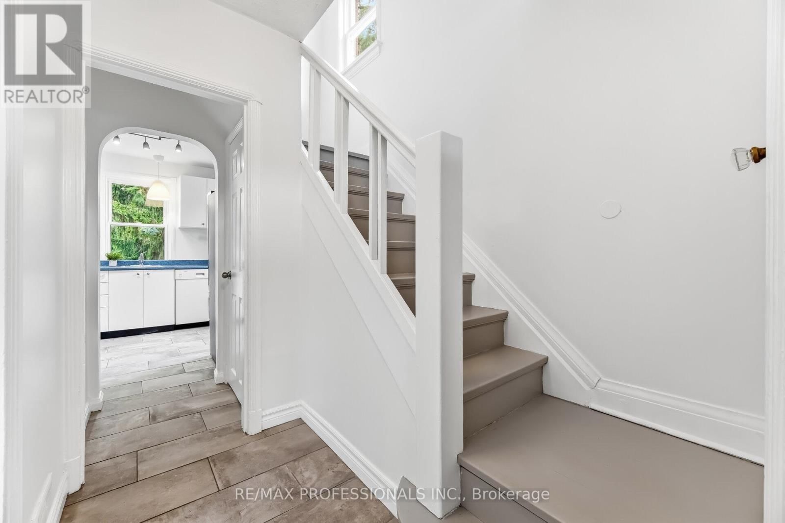 15 TWENTY-SEVENTH STREET Image 21