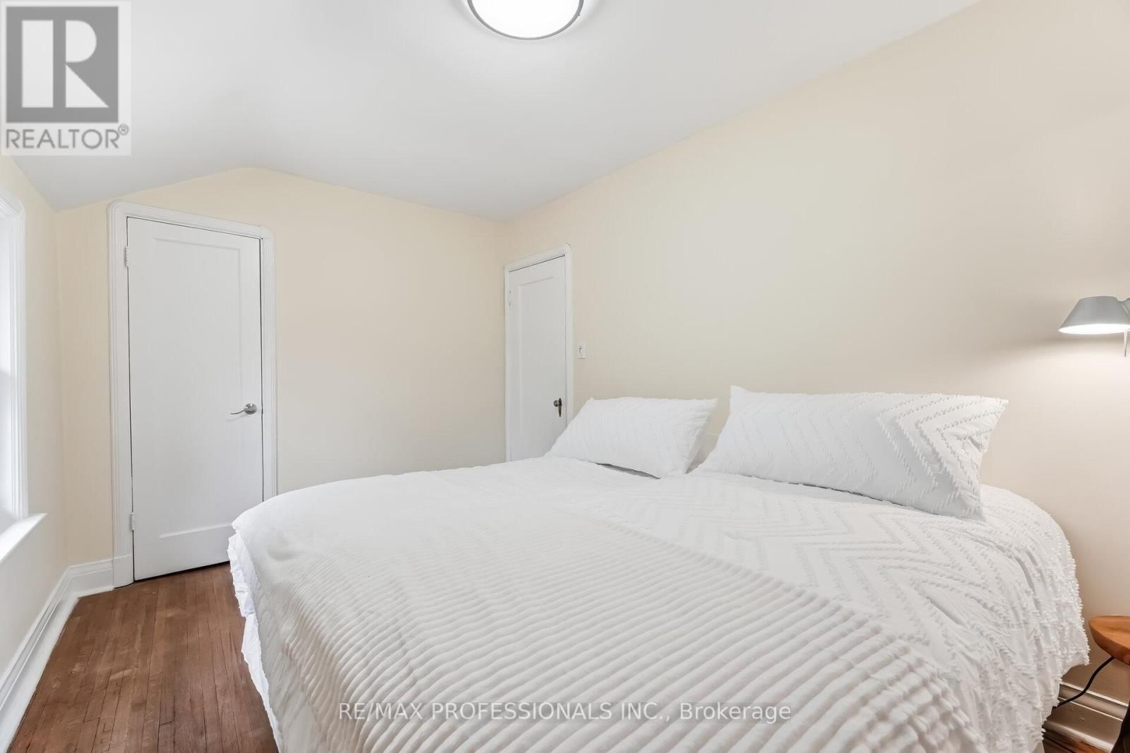 15 TWENTY-SEVENTH STREET Image 23