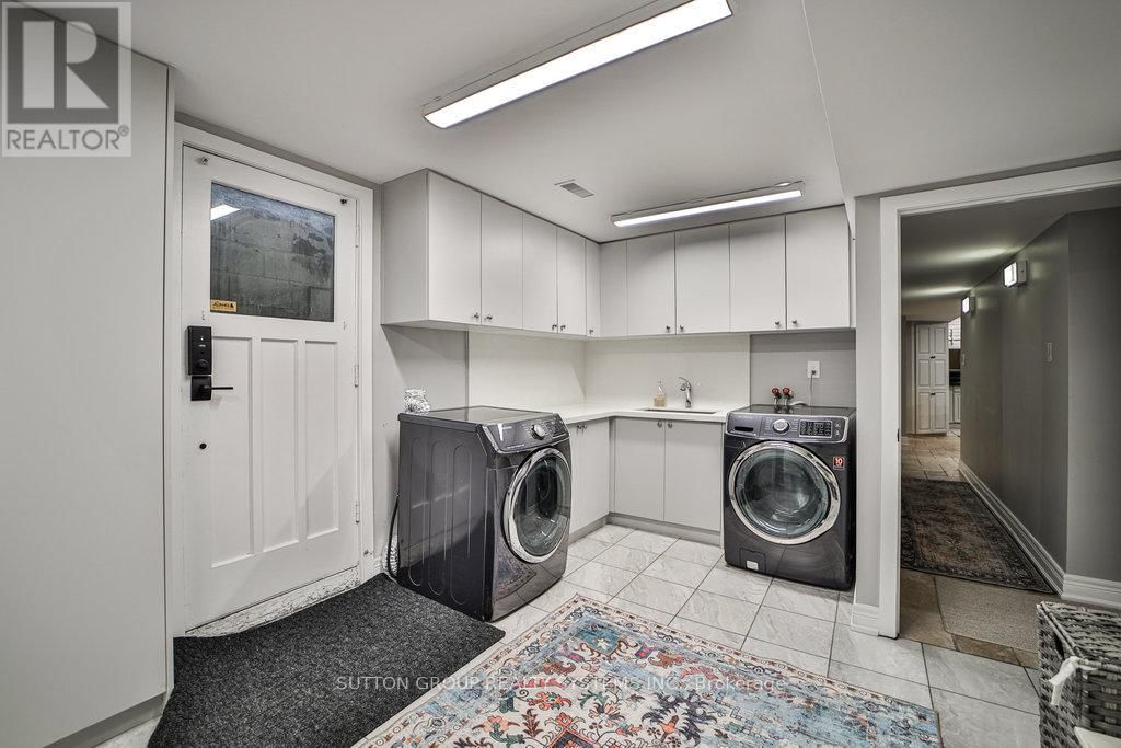 3 TWYFORD COURT Image 37