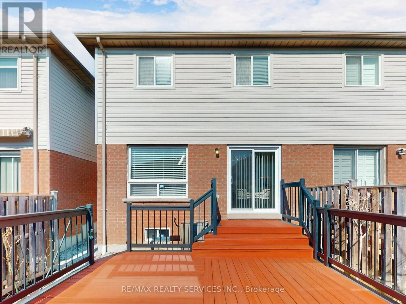 6169 ROWERS CRESCENT Image 49