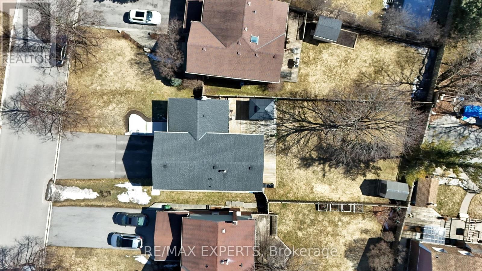 351 HERSEY CRESCENT Image 48