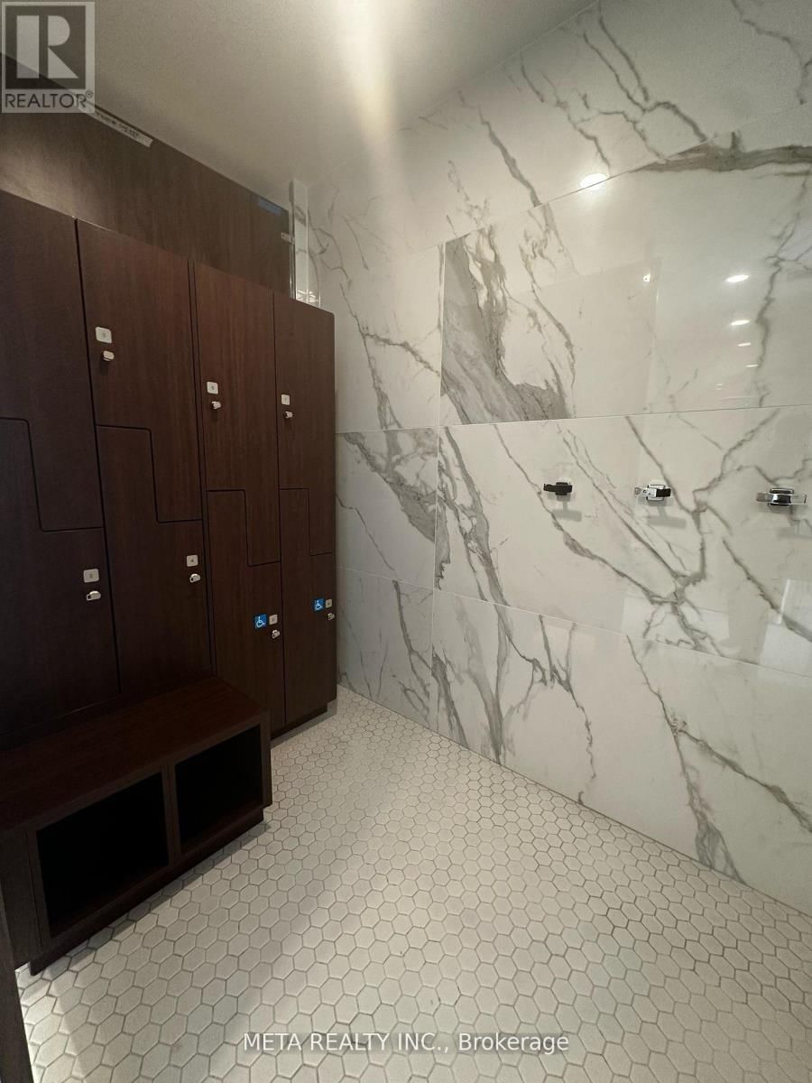 1105 - 1050 MAIN STREET Image 16