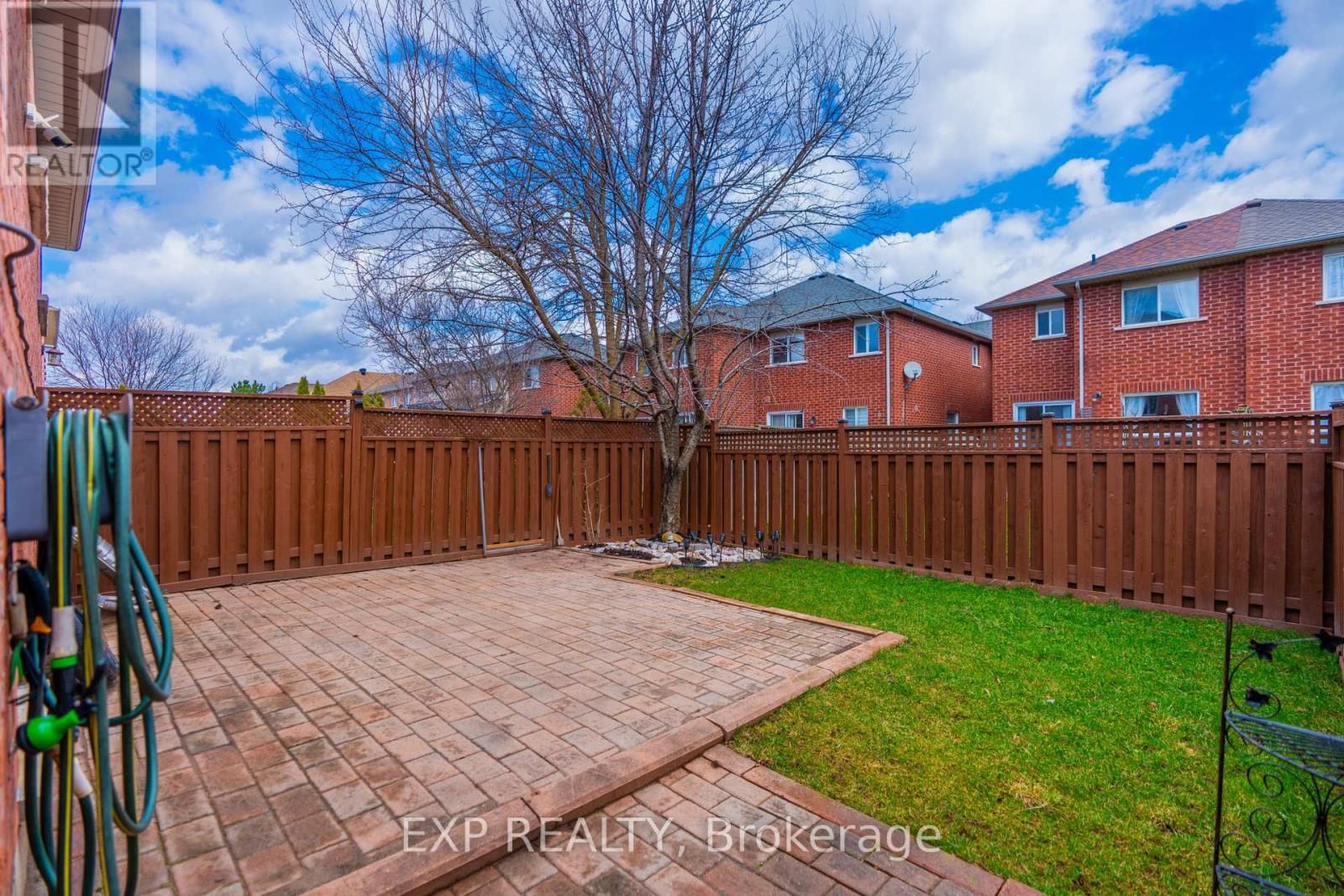 2305 NEWCASTLE CRESCENT Image 39