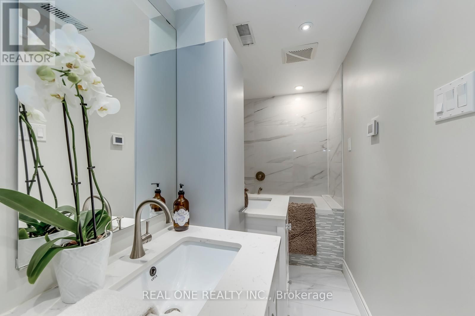 179 SHANLEY TERRACE Image 36