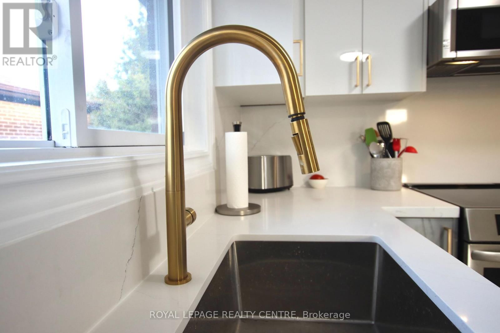 540 CAVELL DRIVE Image 10