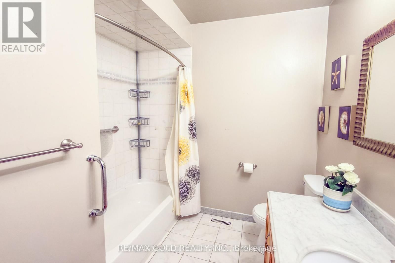 80 IVYBRIDGE DRIVE Image 26