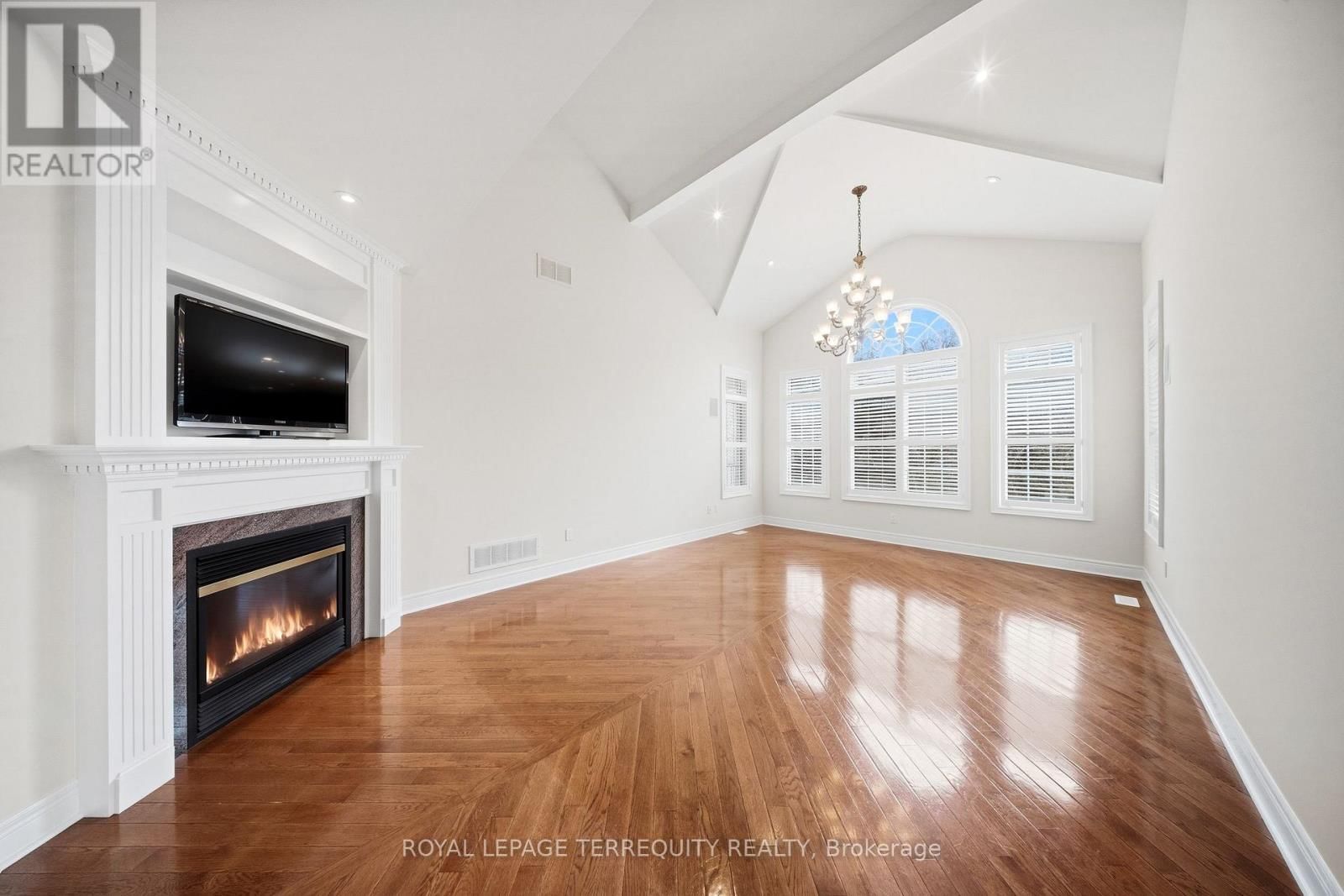 6445 WESTERN SKIES WAY Image 17