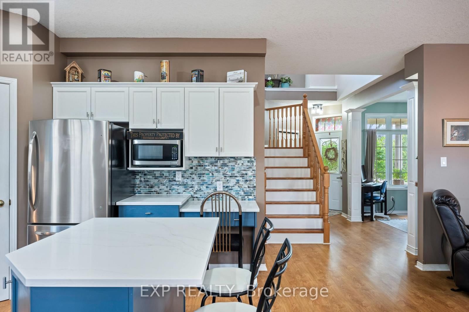 7 ROSE STREET Image 19