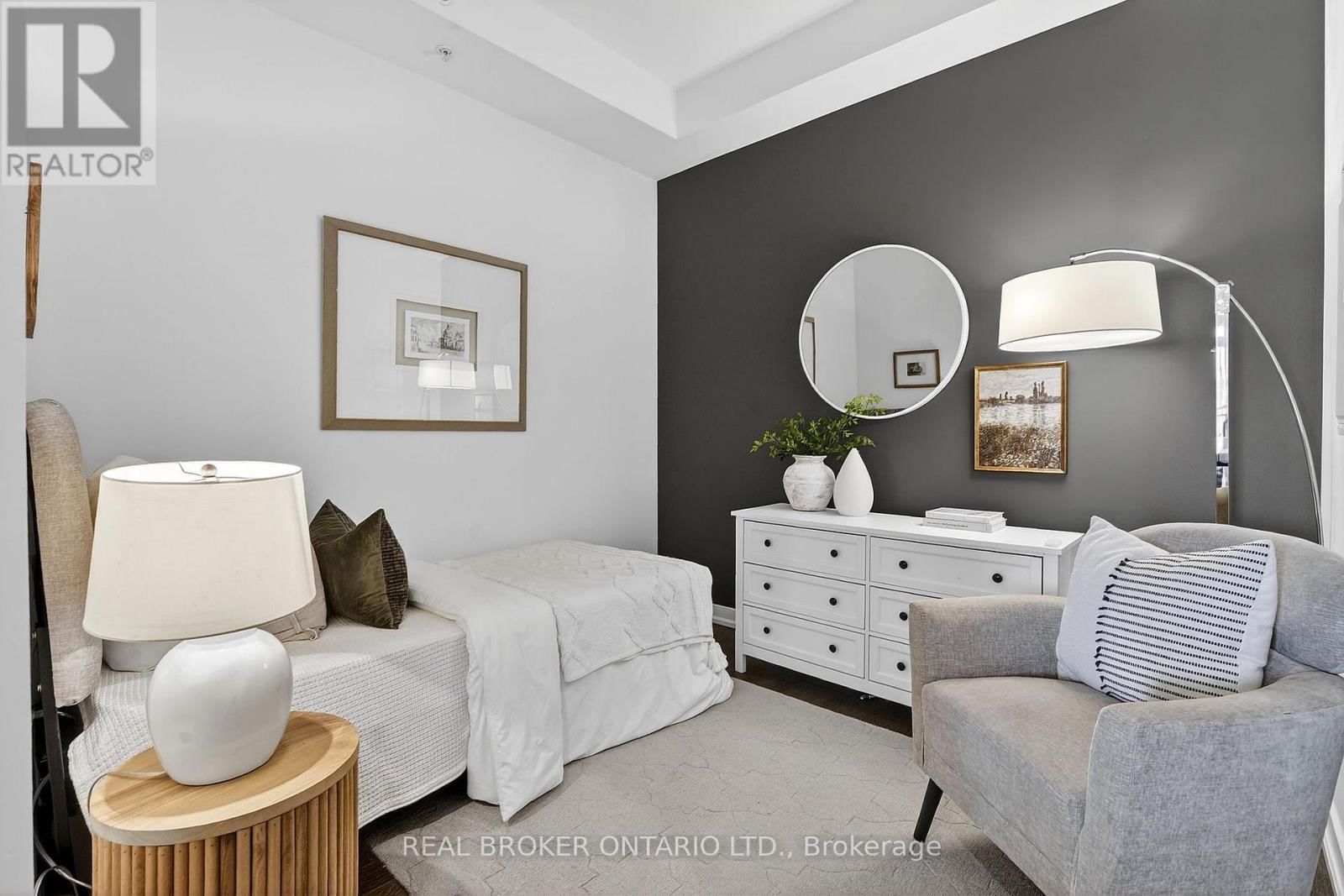 418 - 4040 UPPER MIDDLE ROAD Image 10