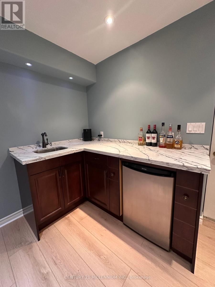 240 ELDERBERRY STREET Image 27