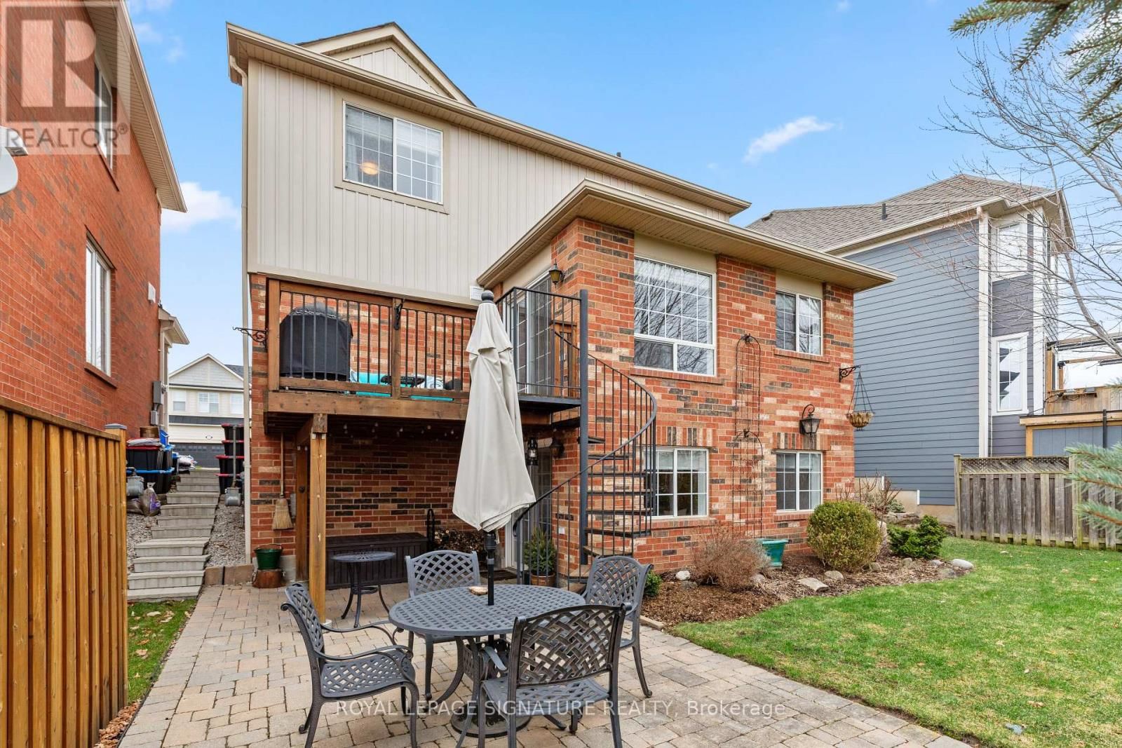 1247 ROBSON CRESCENT Image 31