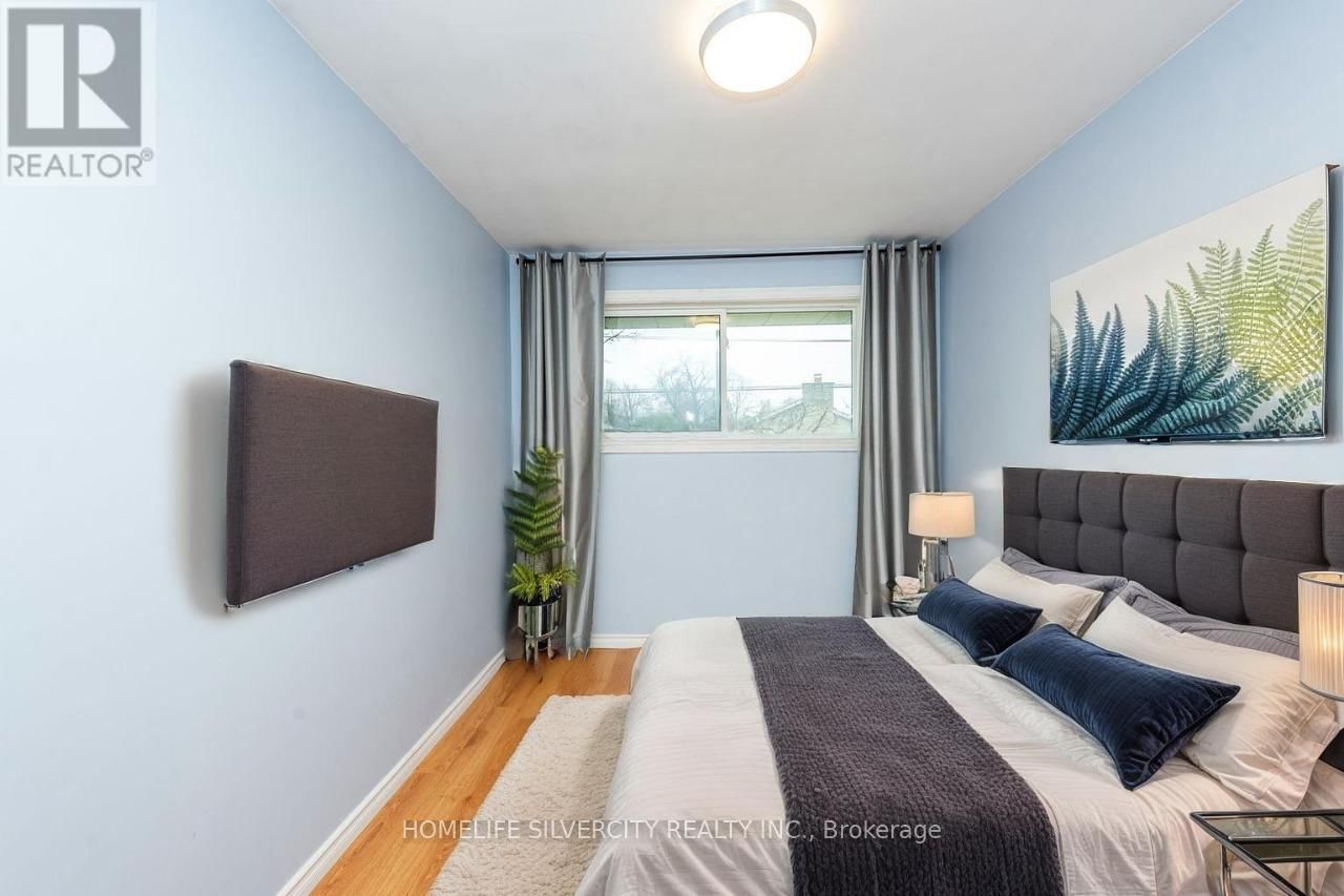 327 THE WEST WAY Image 27