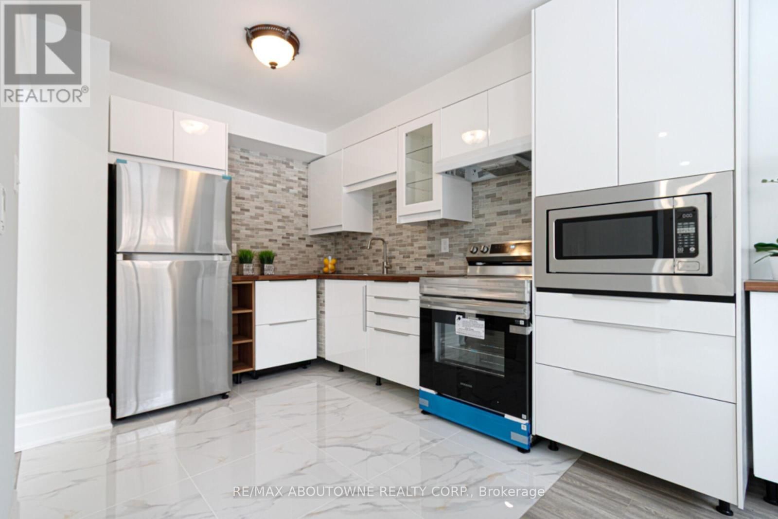 41 - 1532 LANCASTER DRIVE Image 10