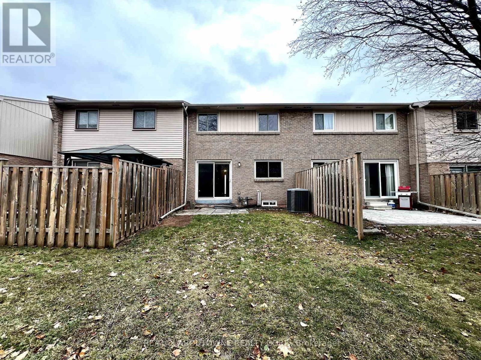 41 - 1532 LANCASTER DRIVE Image 34