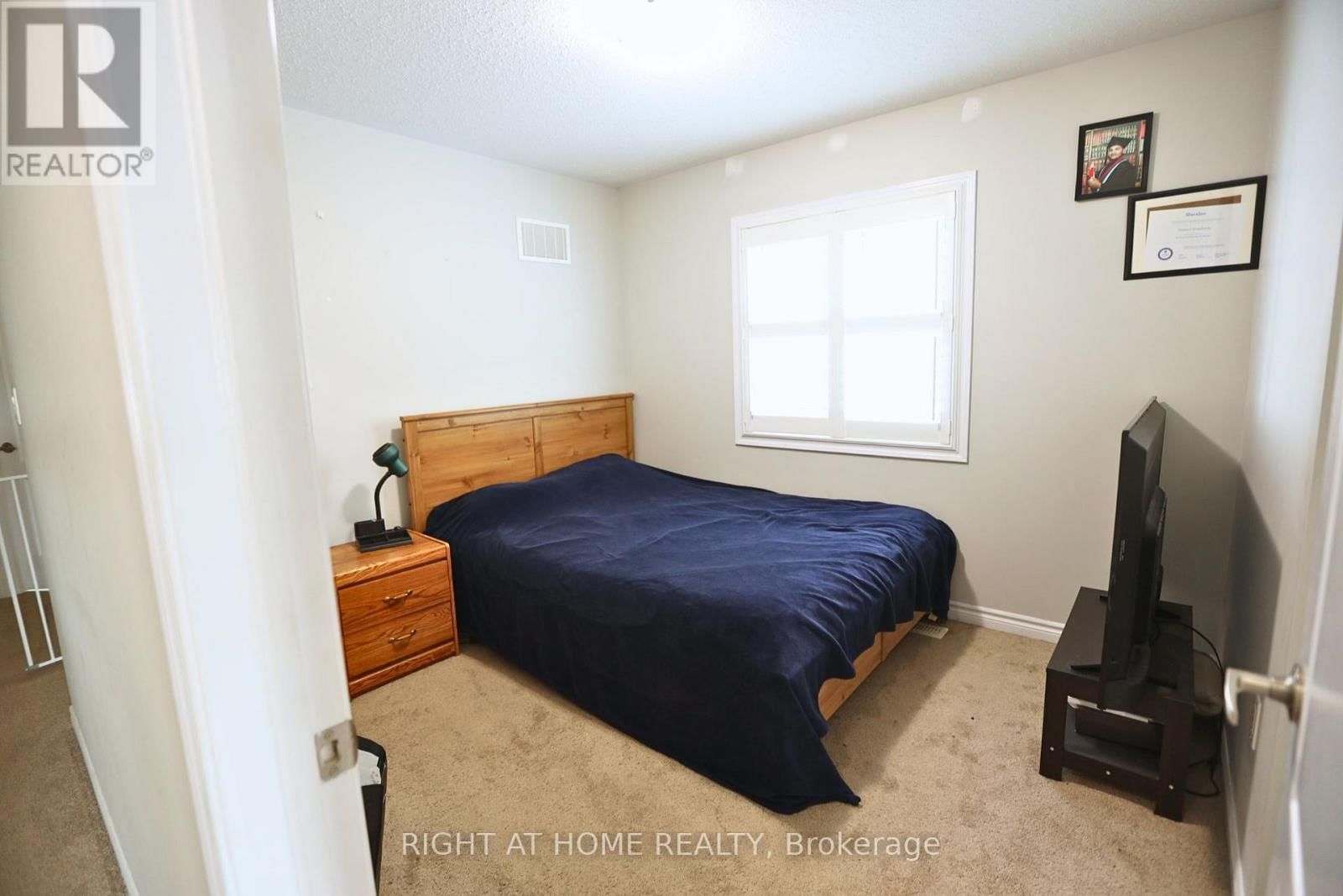 1230 BIASON CIRCLE Image 18