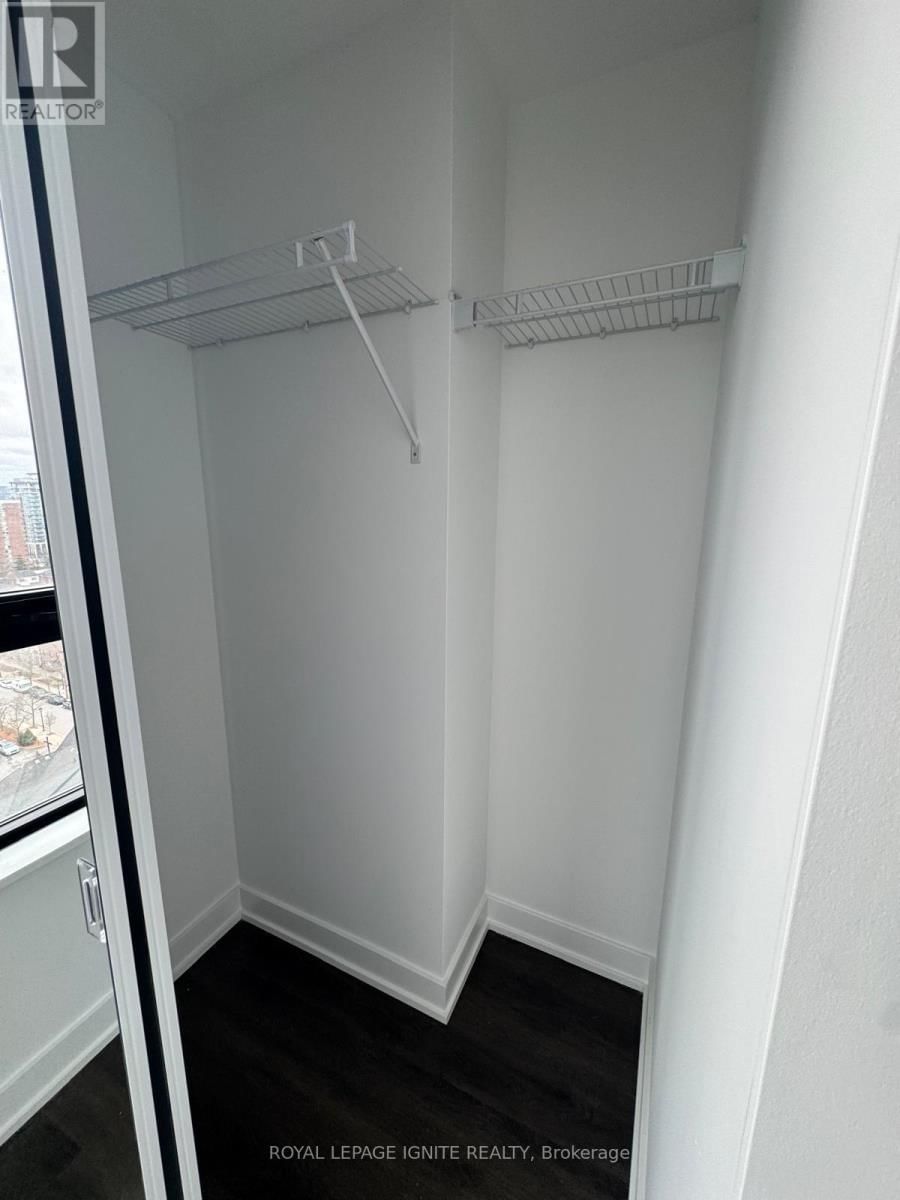 1302 - 2075 LAKESHORE ROAD Image 16