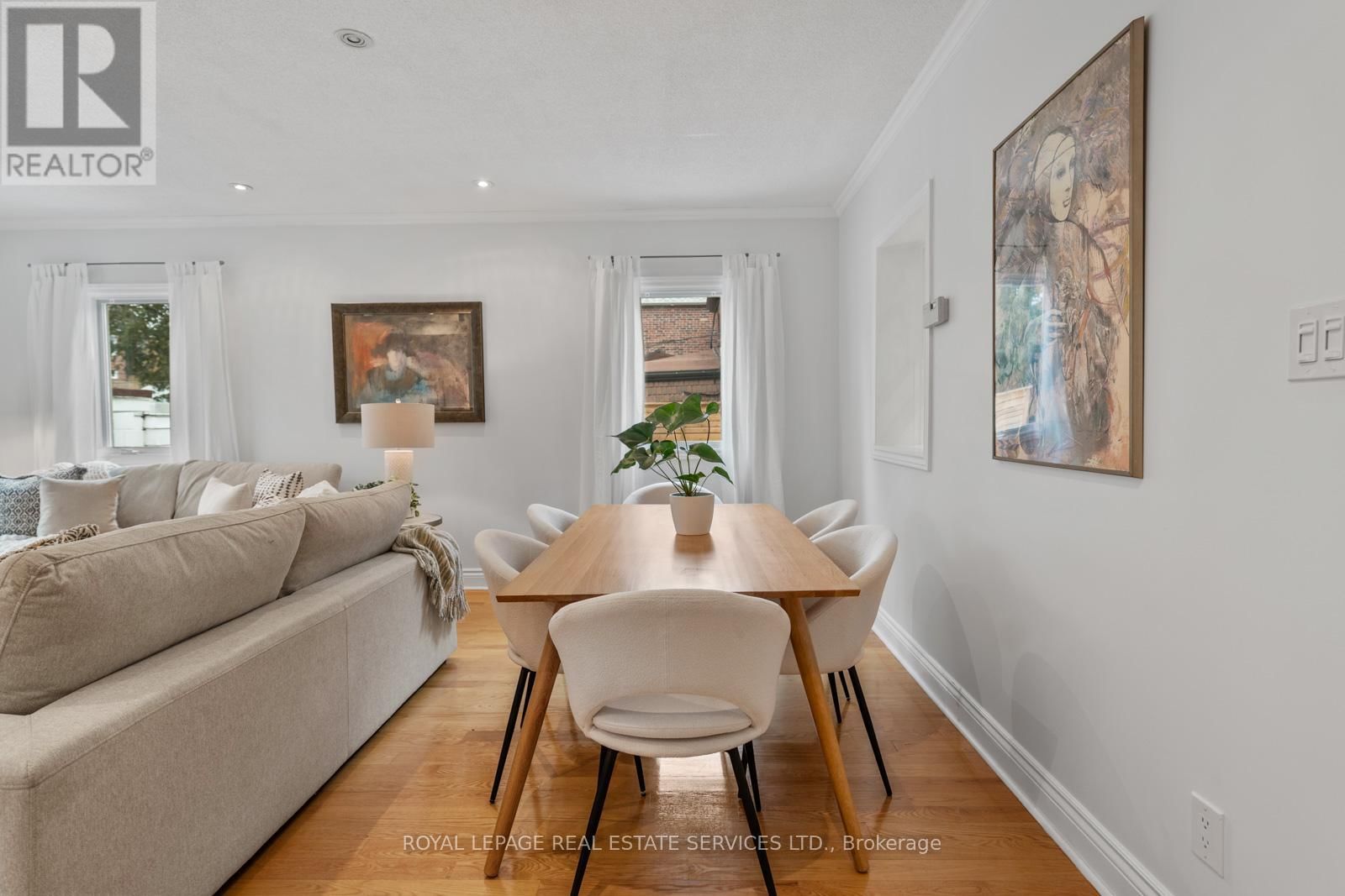 326 INDIAN GROVE Image 13