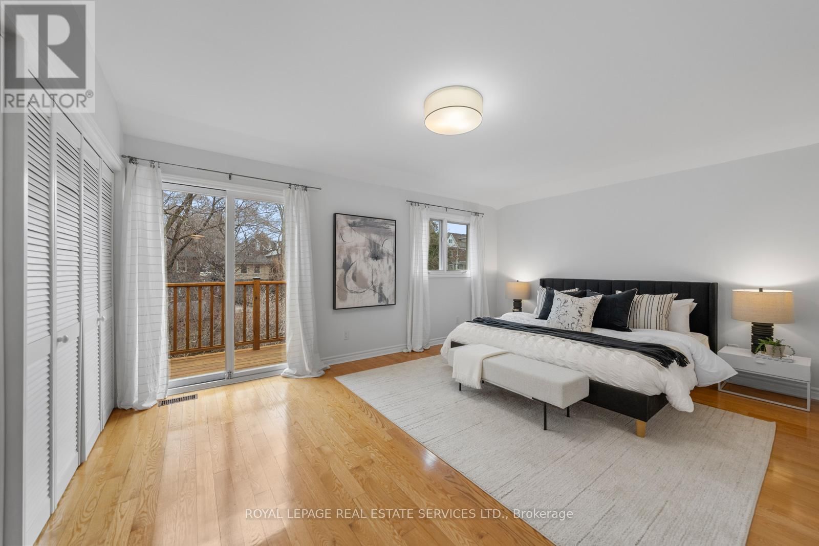 326 INDIAN GROVE Image 18