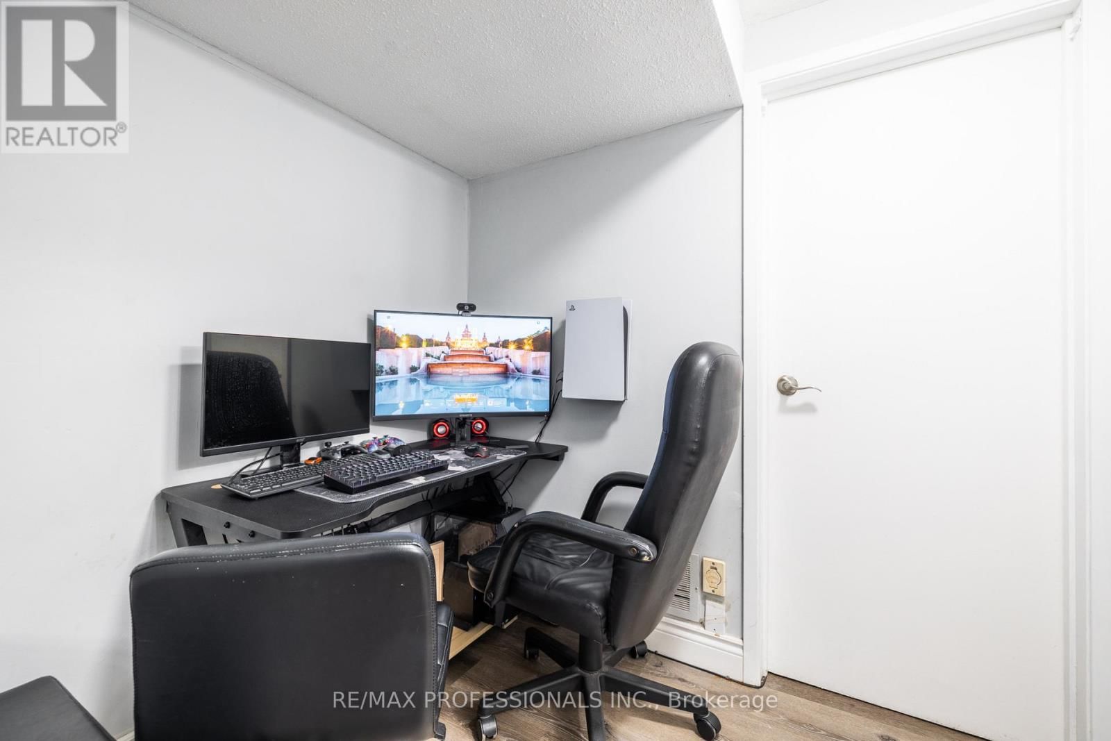 Th42 - 6520 CORFU ROAD Image 27