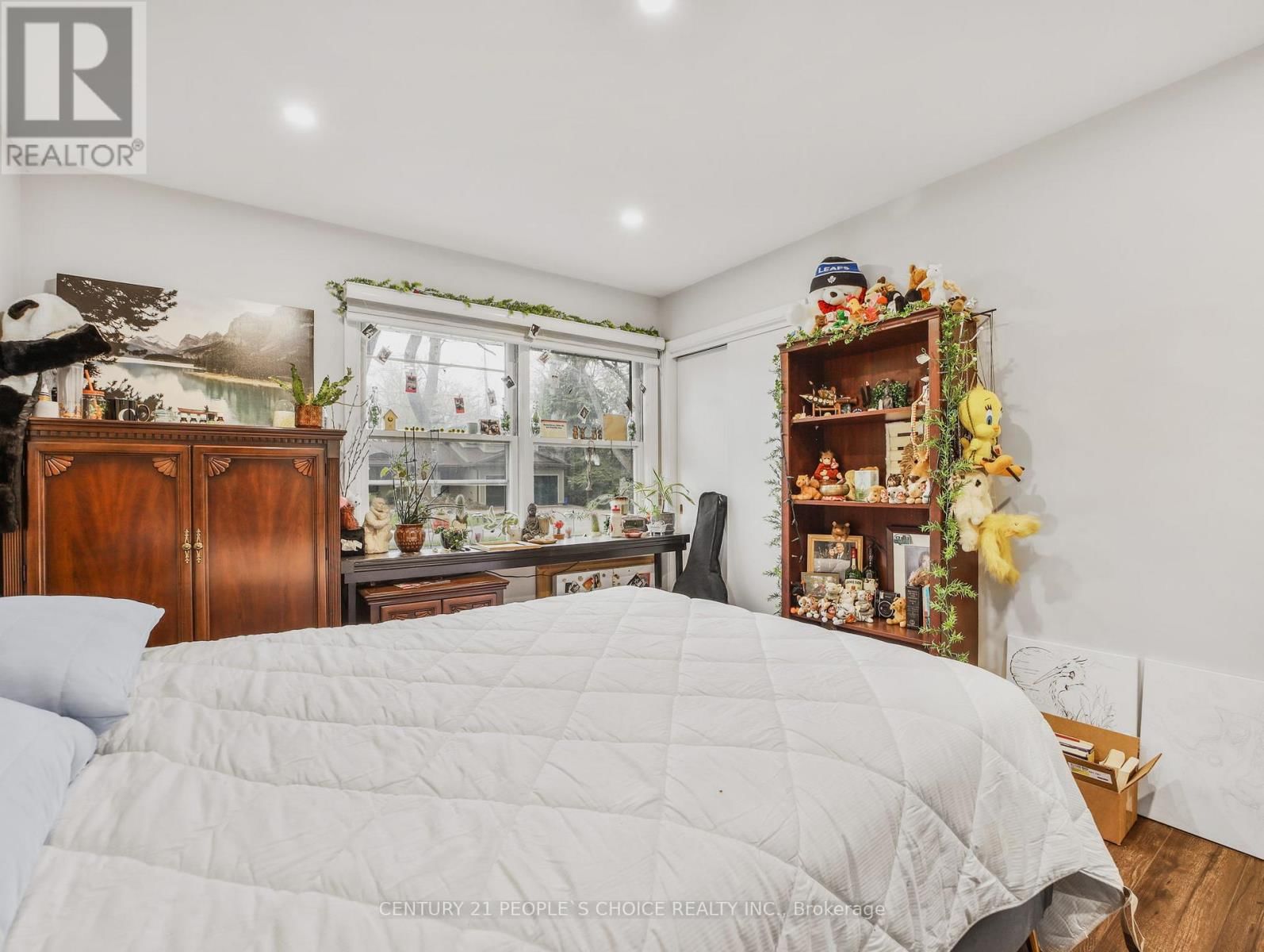 167 BLUE WATER PLACE Image 25