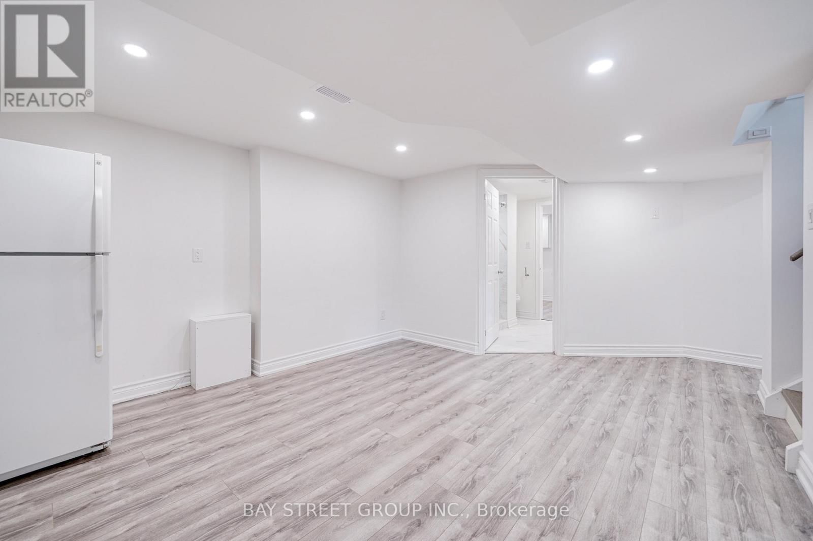 88 MILLER ROAD Image 32