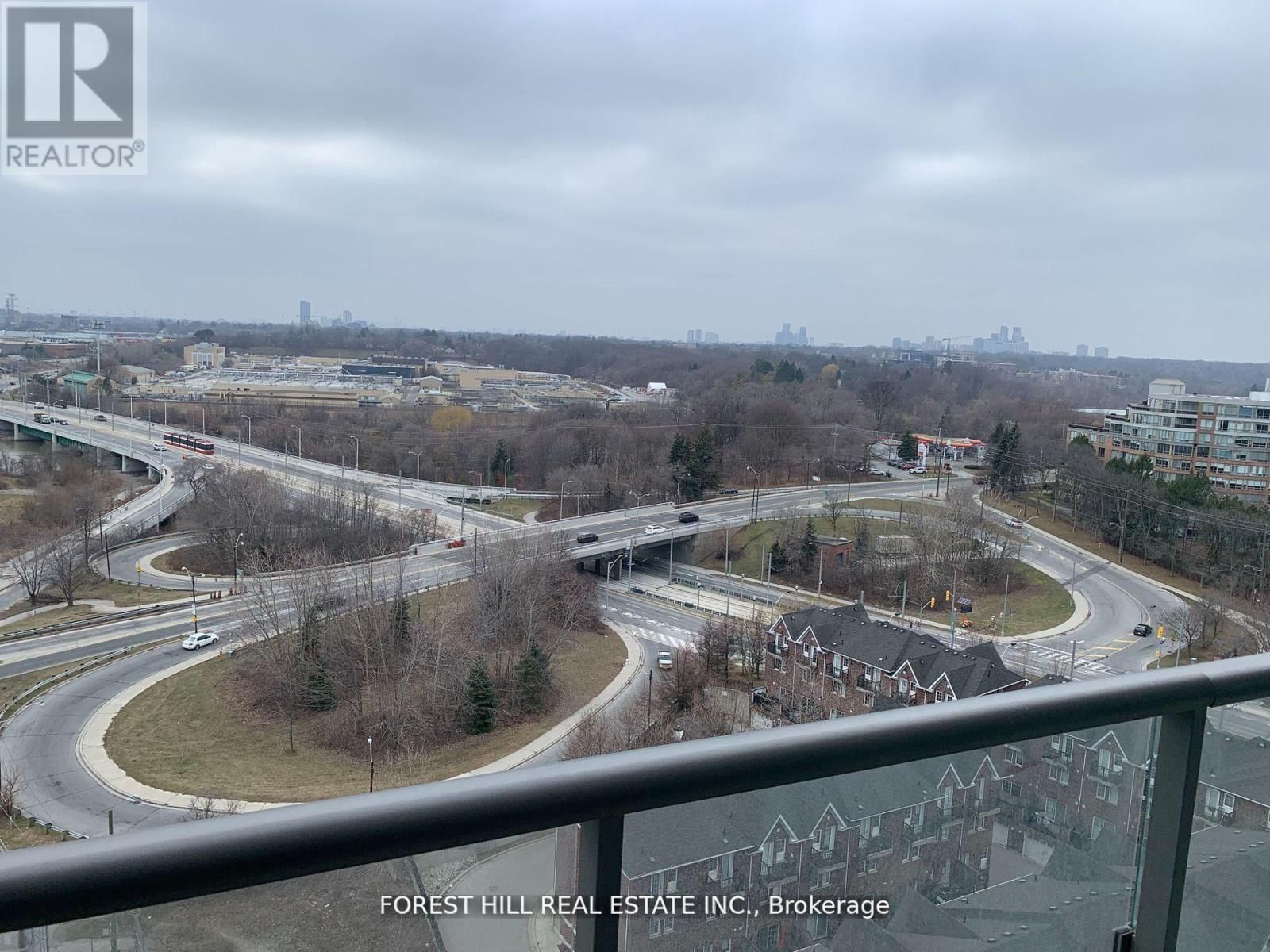 1305 - 105 QUEENSWAY AVENUE Image 18