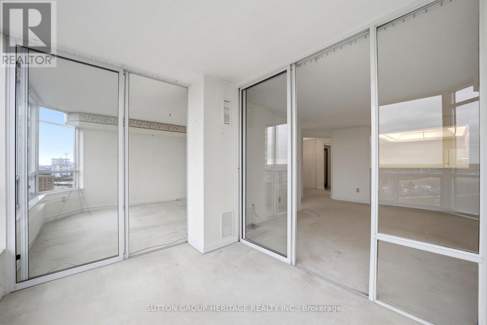 1405 - 24 HANOVER ROAD Image 18