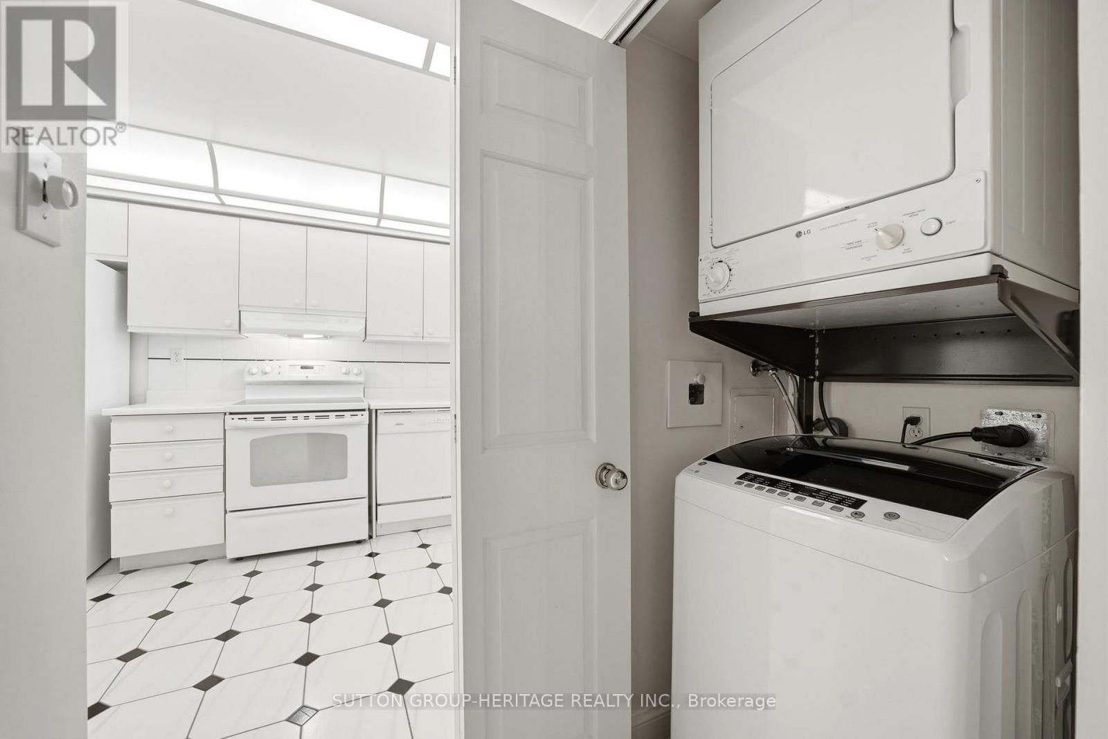 1405 - 24 HANOVER ROAD Image 23