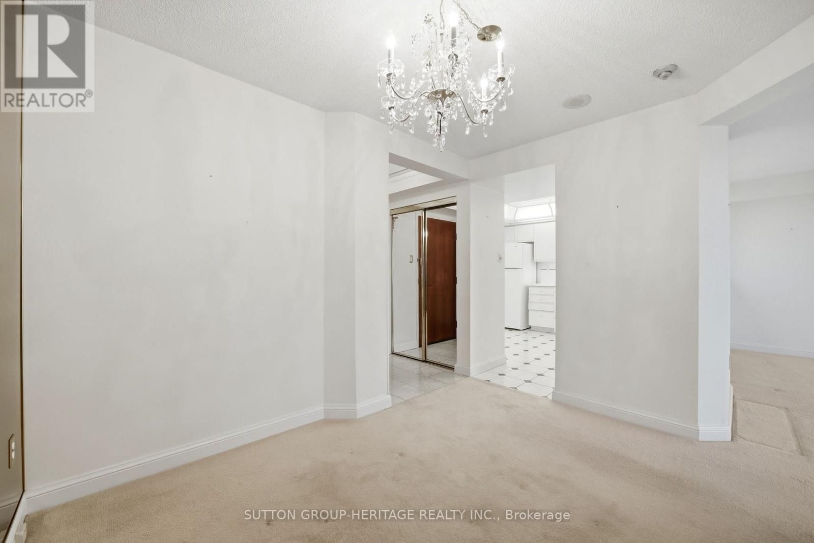 1405 - 24 HANOVER ROAD Image 3