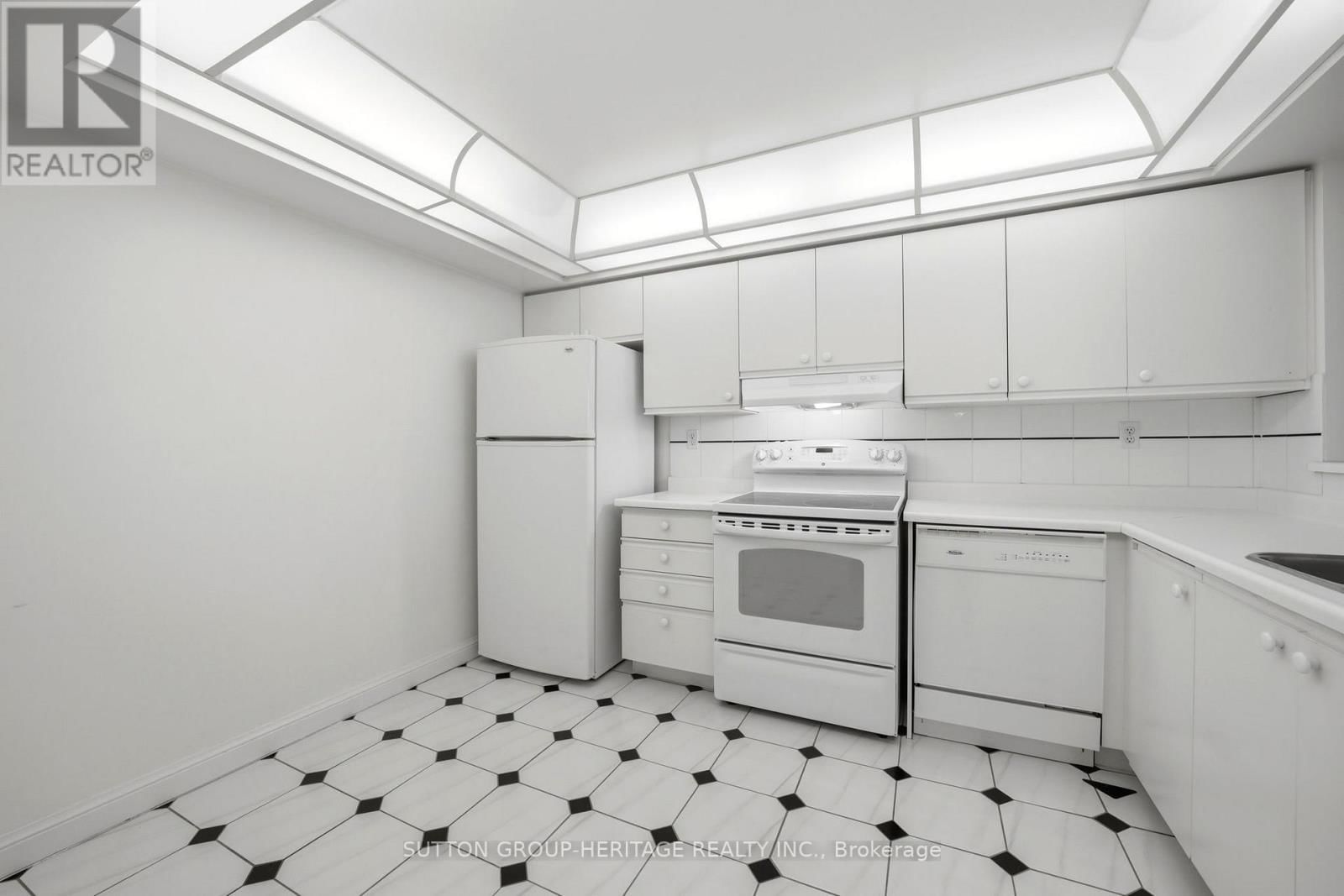 1405 - 24 HANOVER ROAD Image 7