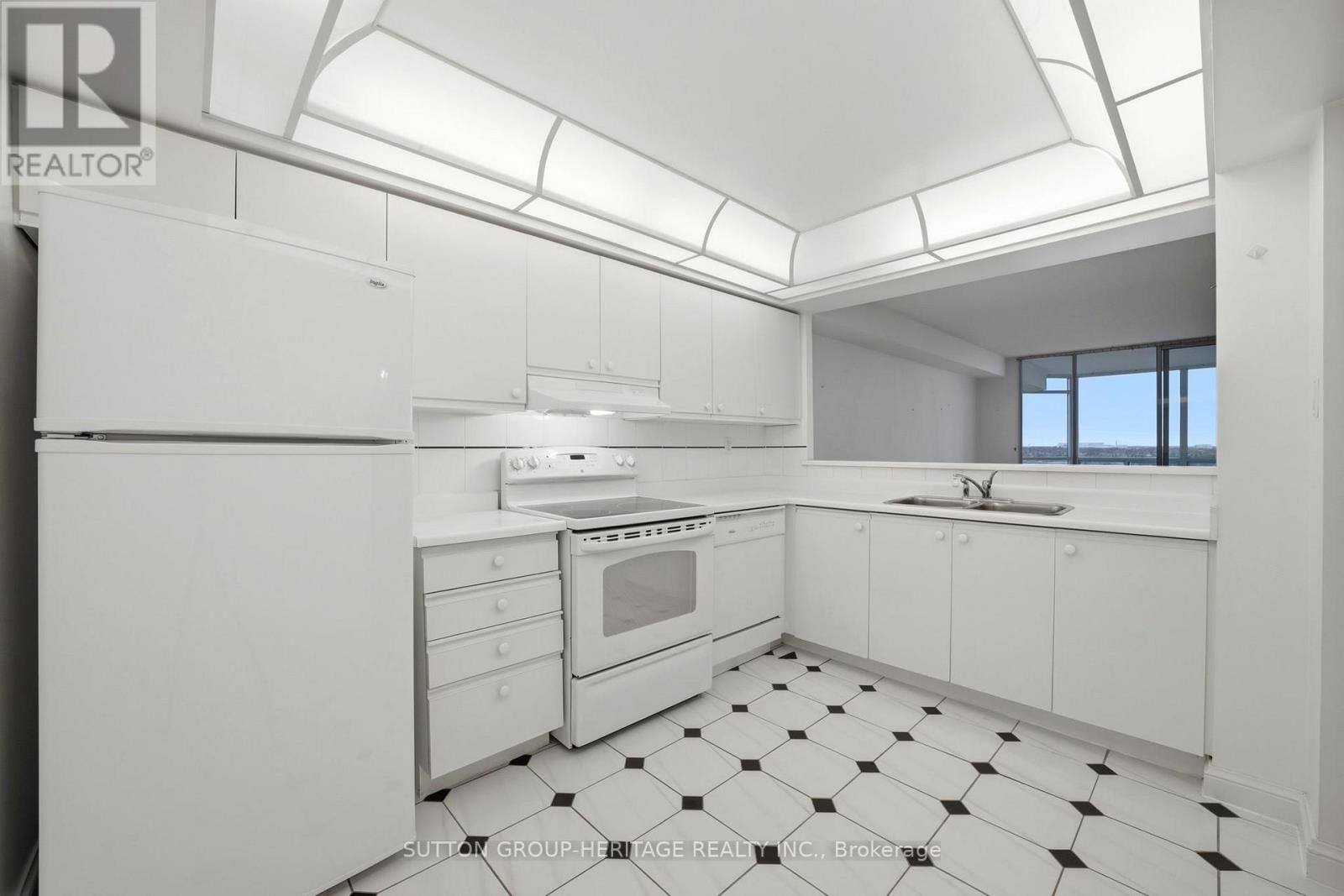 1405 - 24 HANOVER ROAD Image 8