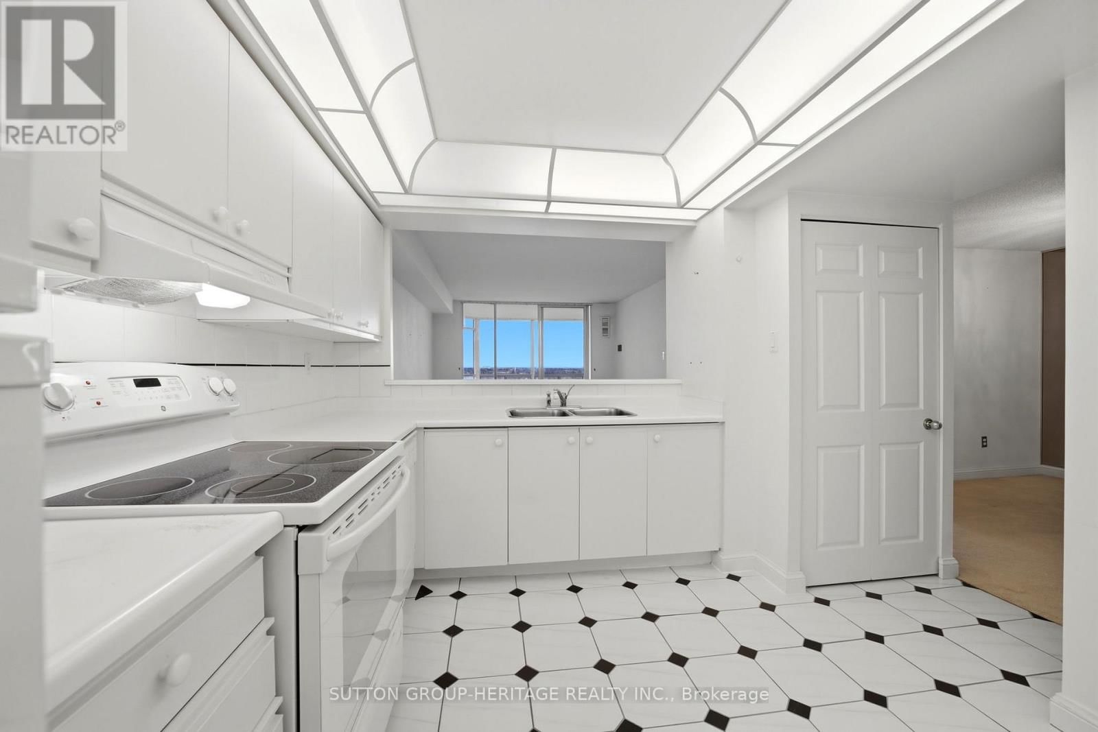 1405 - 24 HANOVER ROAD Image 9