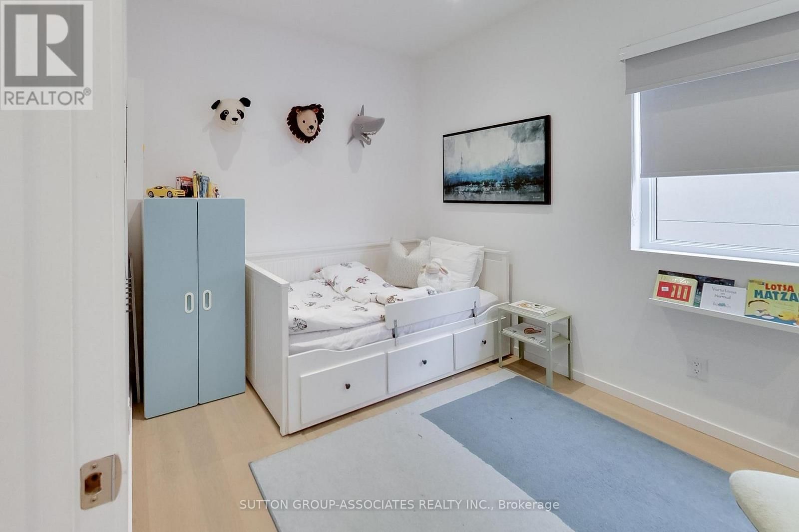 976 GLENCAIRN AVENUE Image 31