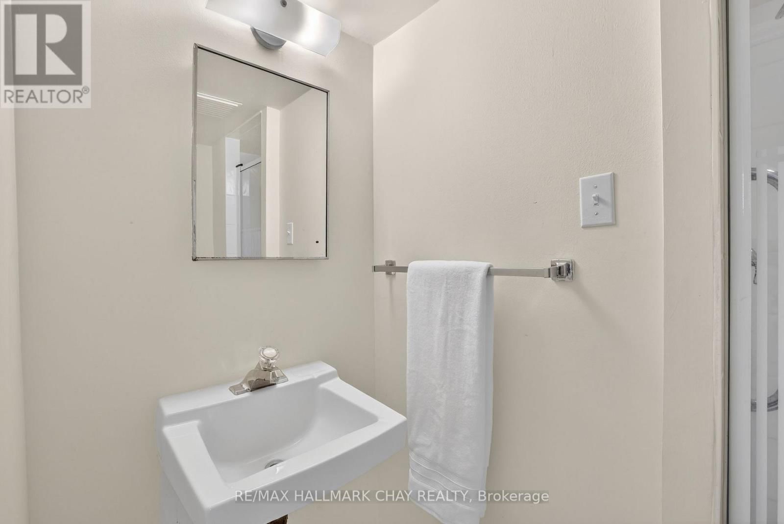 368 LARA WOODS Image 23