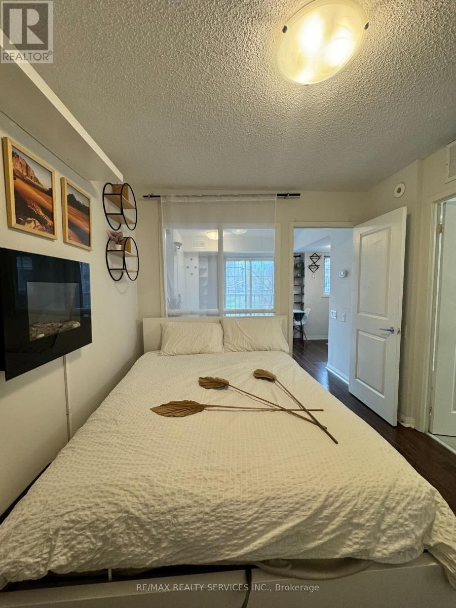 94 - 9 WINDERMERE AVENUE Image 7