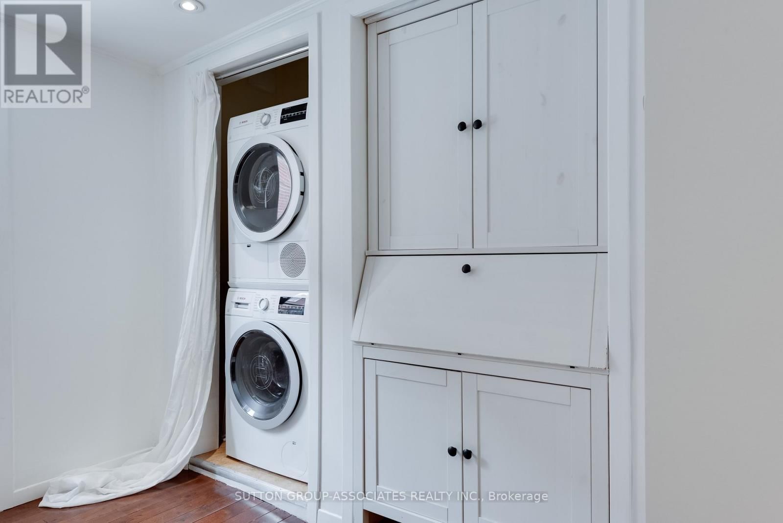 285 HARVIE AVENUE Image 10