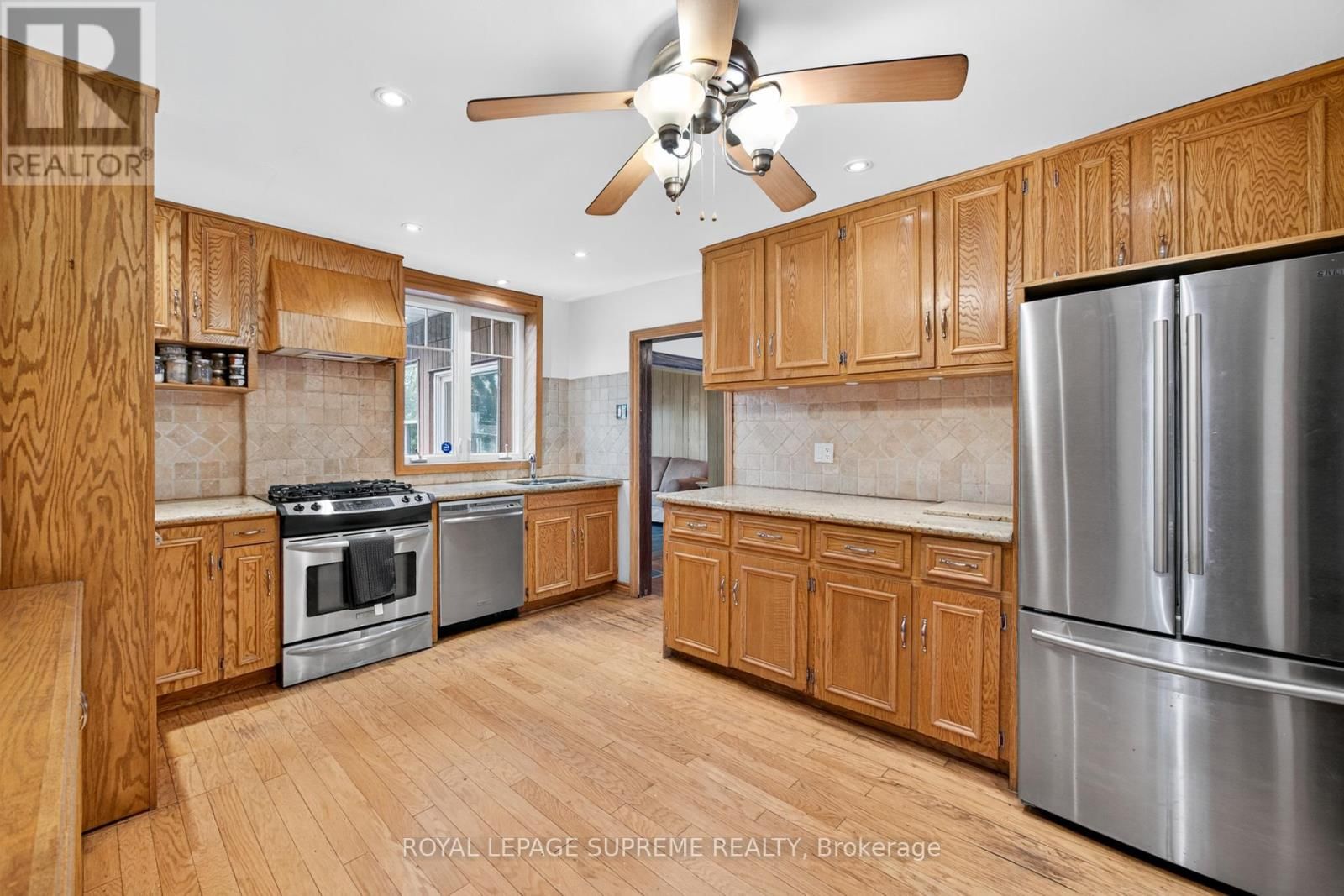 10 KING STREET CRESCENT Image 23