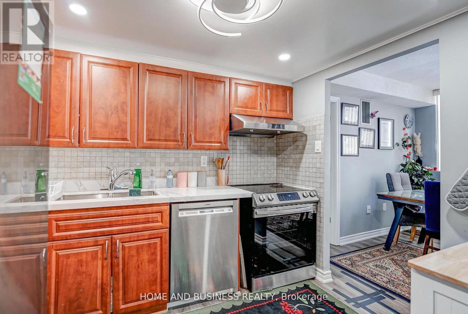 1202 - 3590 KANEFF CRESCENT Image 15