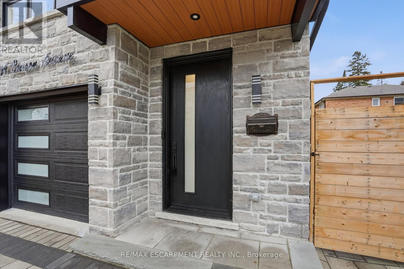 10A BENSON AVENUE Image 1