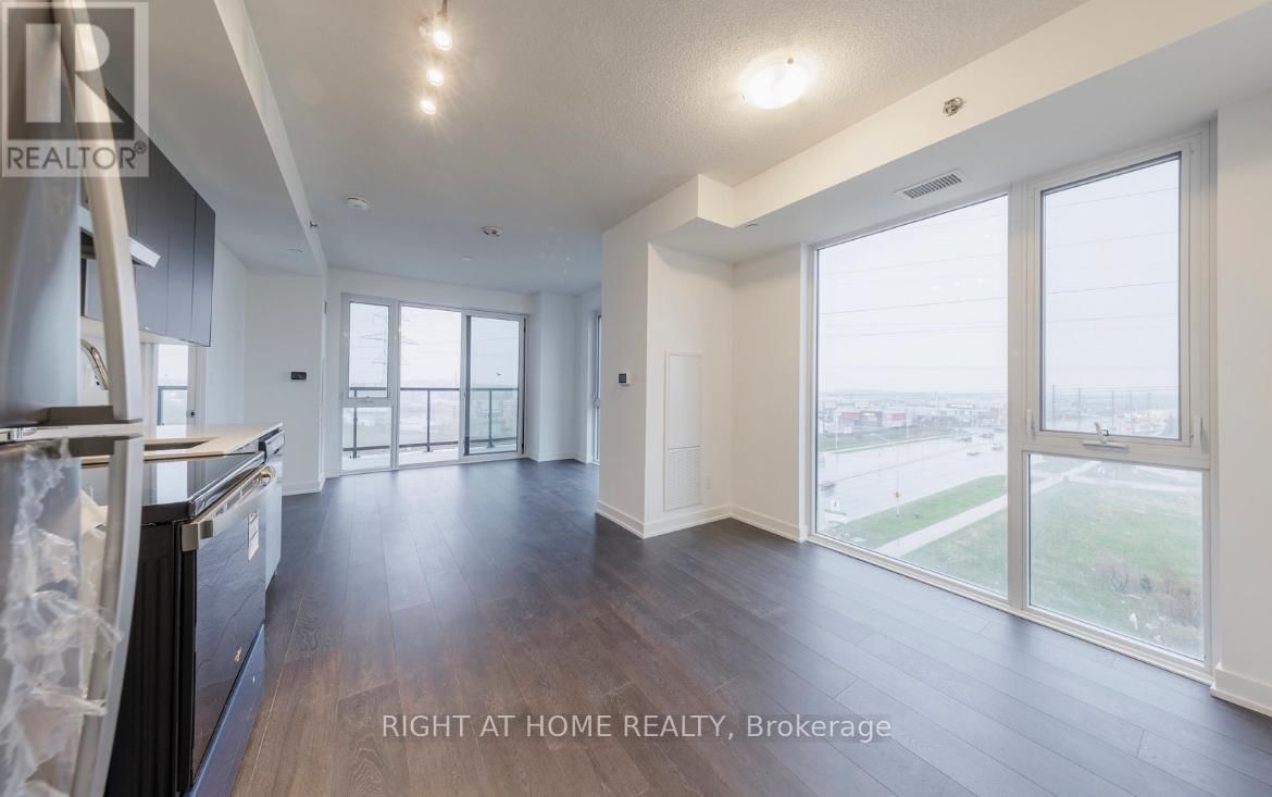 B613 - 3200 DAKOTA COMMON Image 9