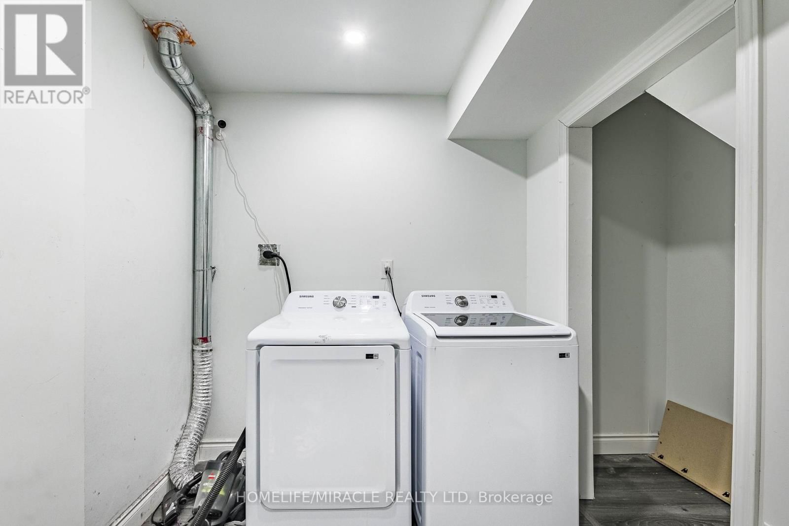 36 MCLAUGHLIN ROAD NORTH Image 36