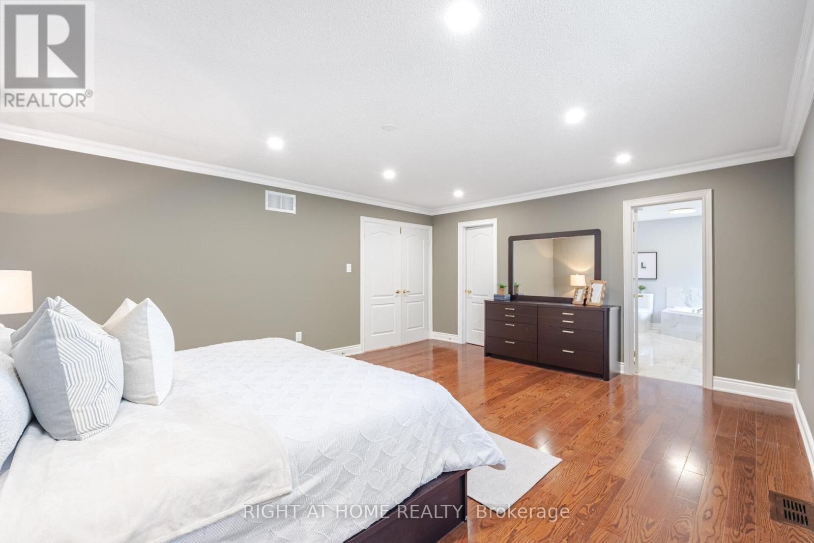 3737 BRINWOOD GATE Image 27