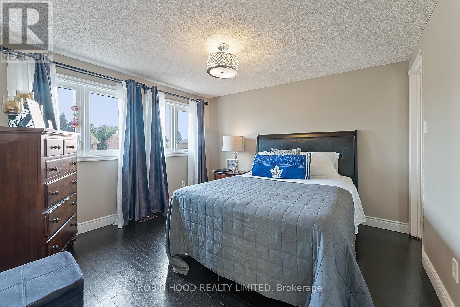 22 STRANGWAY COURT Image 18