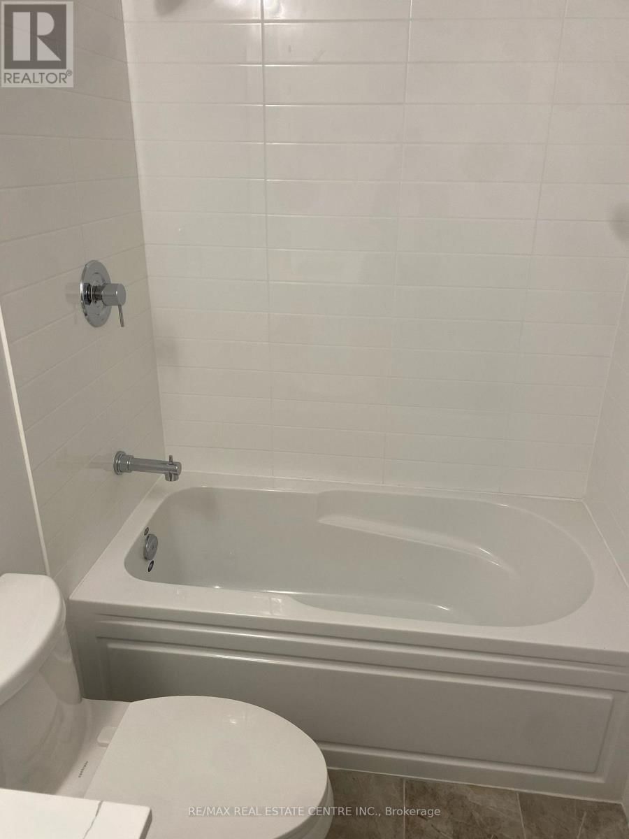 808 - 2333 KHALSA GATE Image 12