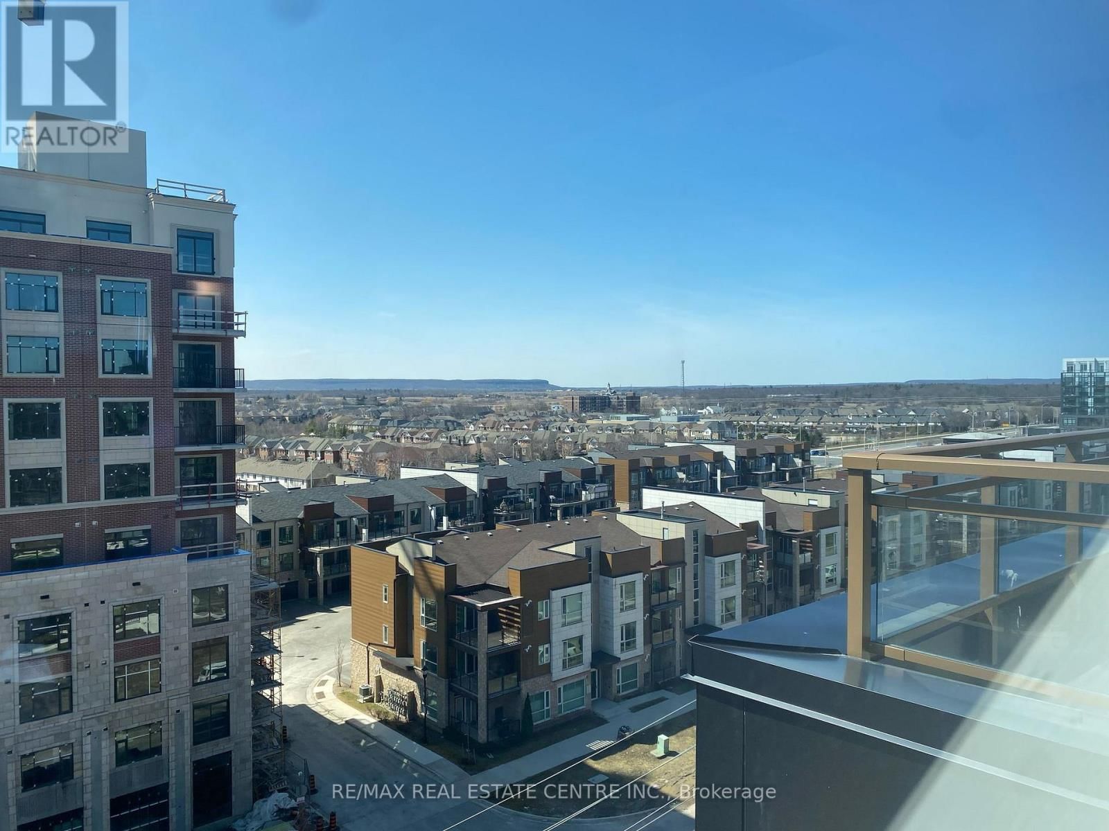 808 - 2333 KHALSA GATE Image 17