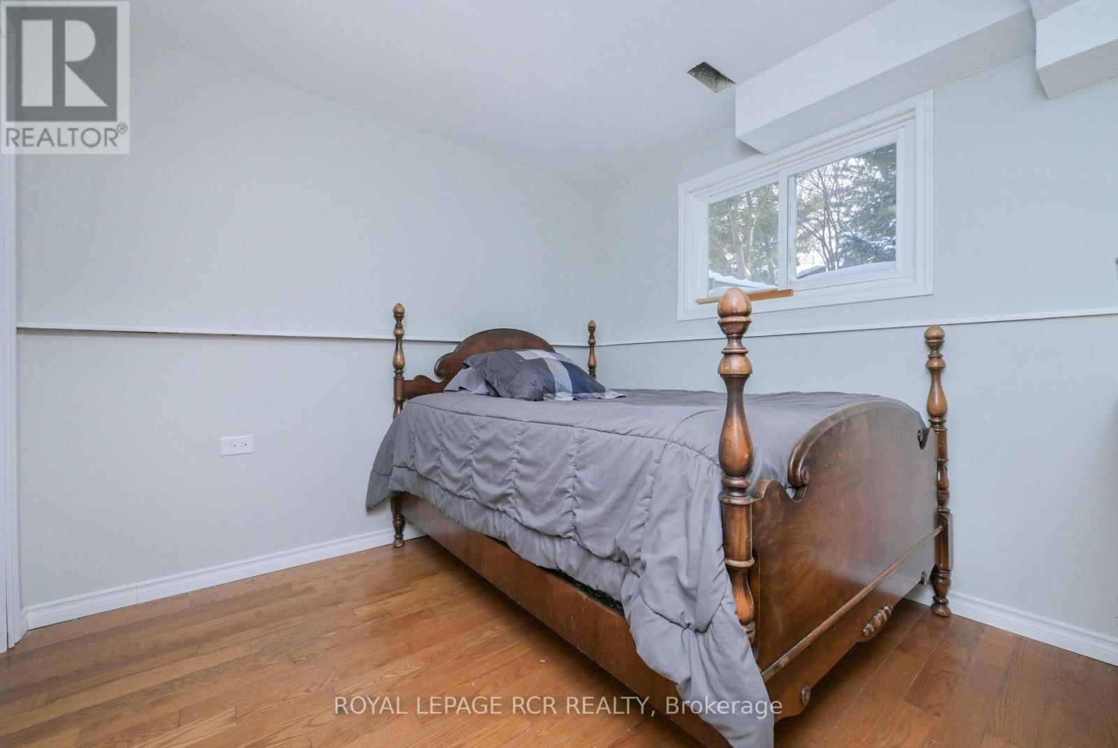 14 GOLDGATE CRESCENT Image 32